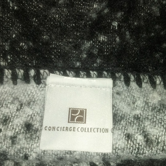 Concierge Collection Ombre Wrap - Picture 5 of 6